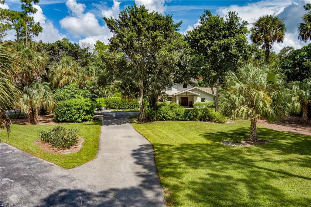 3301 31st Ave SW, Naples, FL 34117-3