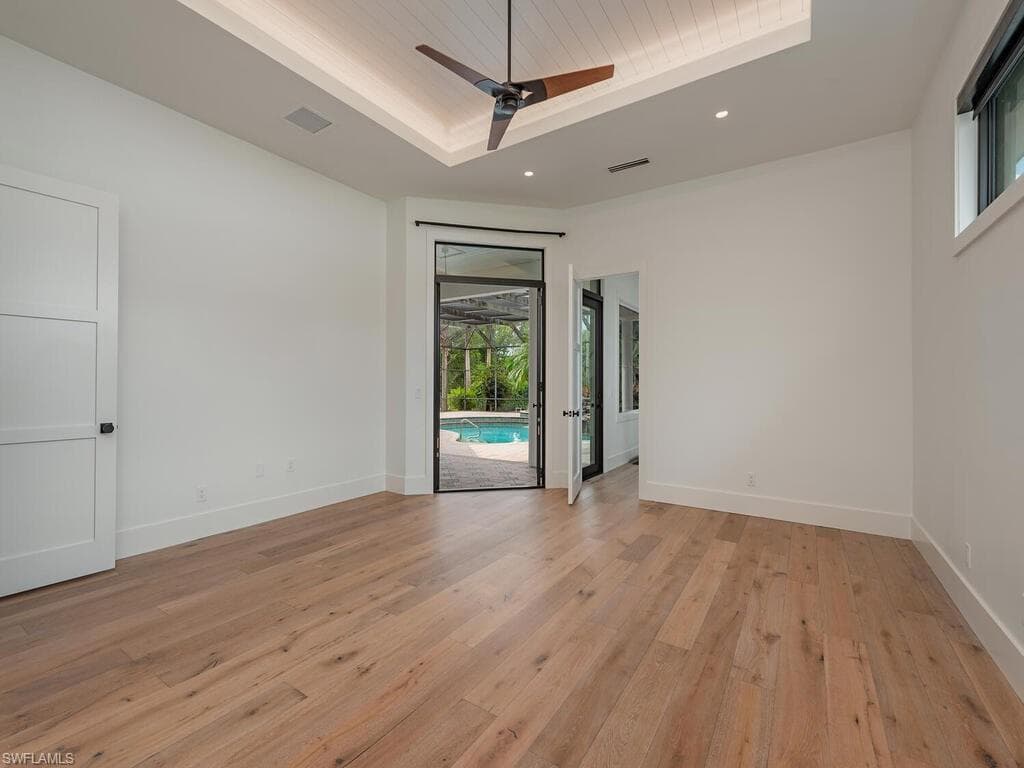 9099 The Ln, Naples, FL 34109-15