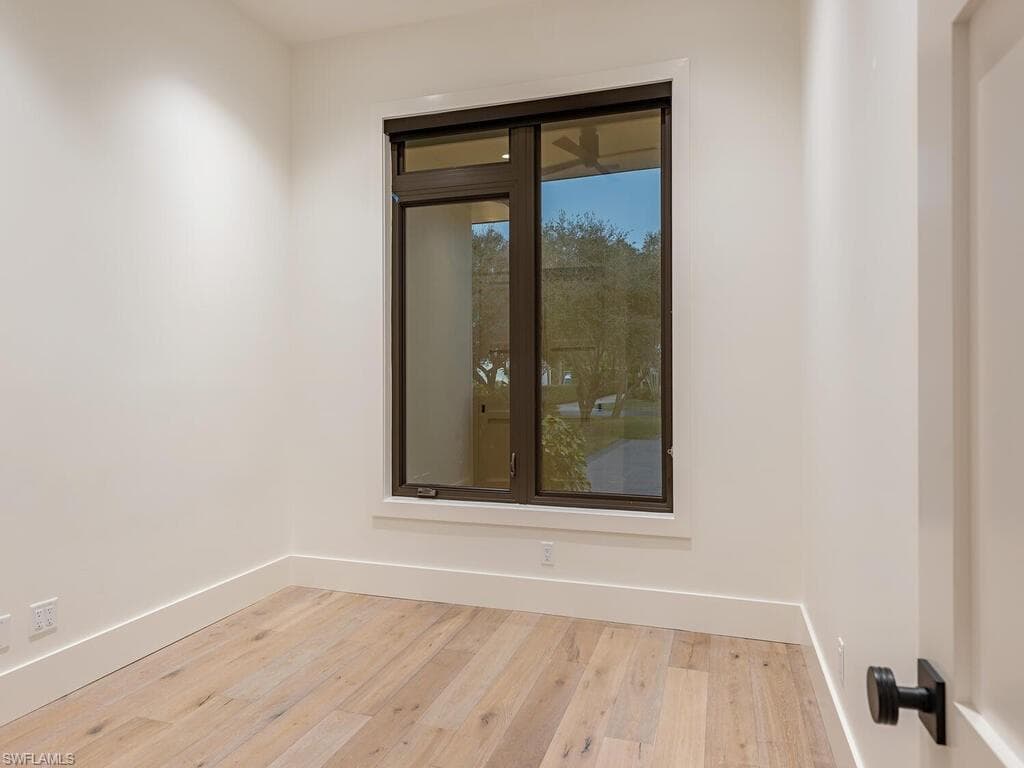 9099 The Ln, Naples, FL 34109-20