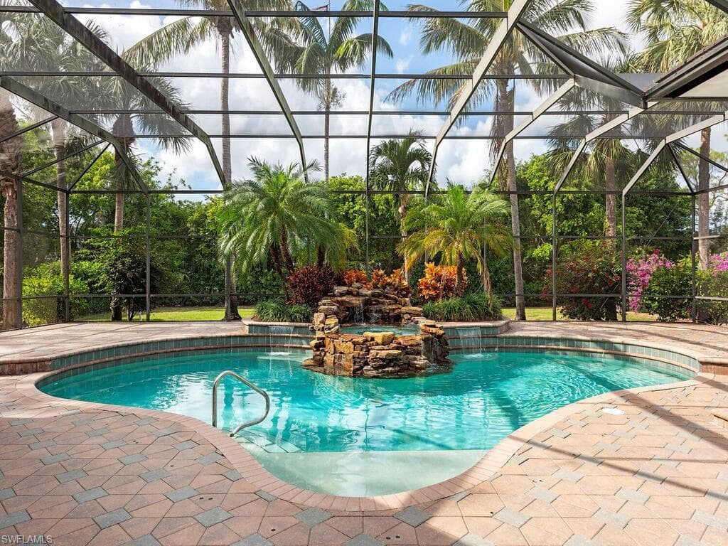 9099 The Ln, Naples, FL 34109-23