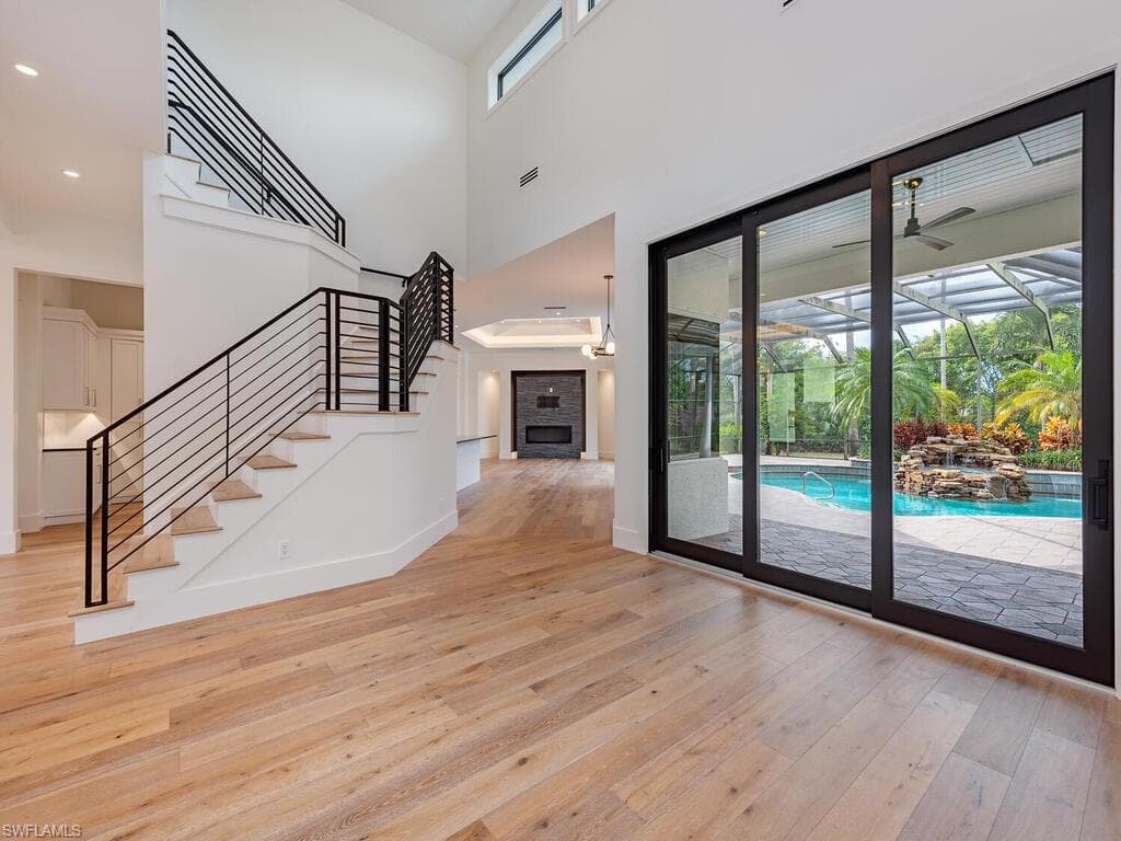 9099 The Ln, Naples, FL 34109-6