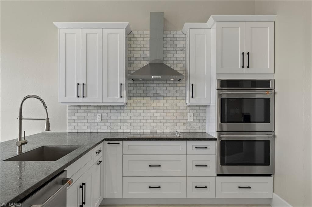 164 Colonade Cir 1307, Naples, FL 34103-9
