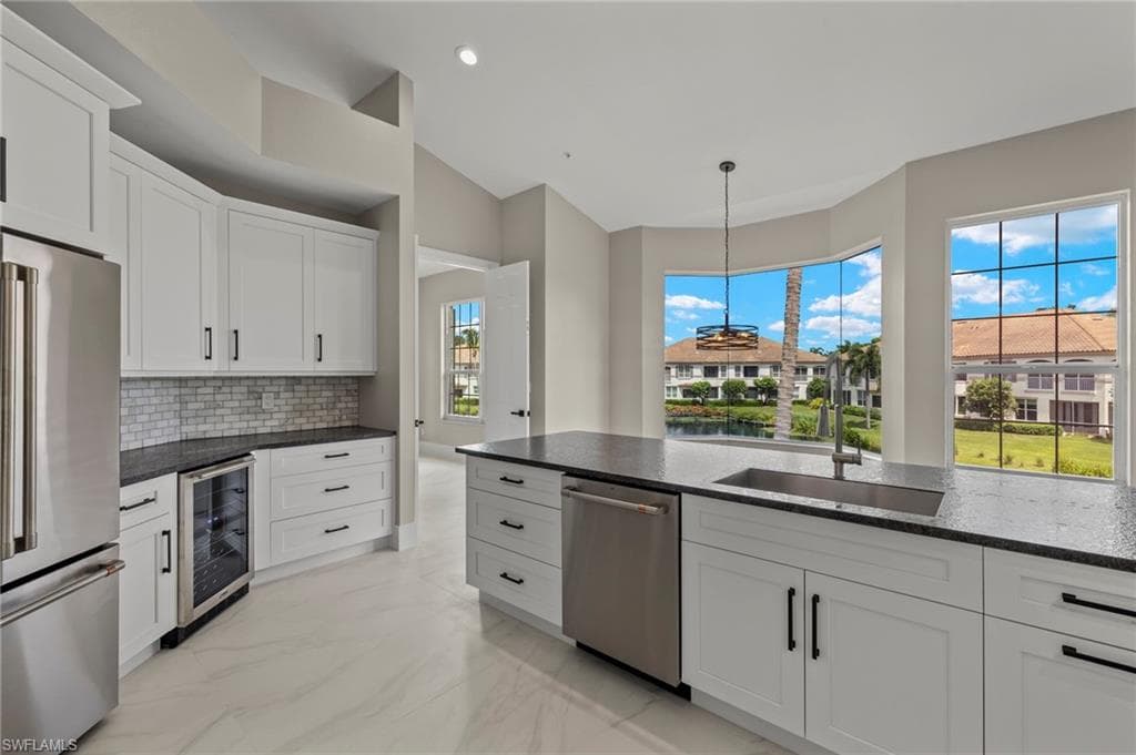 164 Colonade Cir 1307, Naples, FL 34103-12
