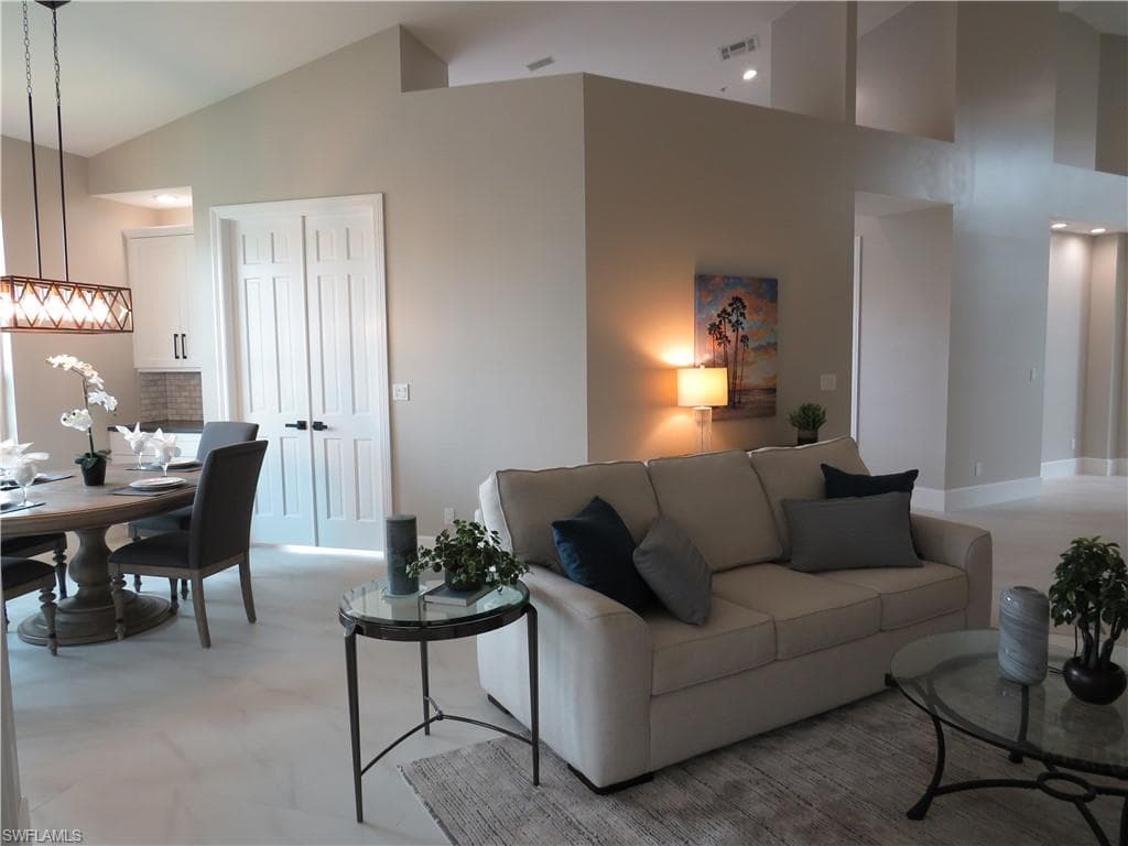 164 Colonade Cir 1307, Naples, FL 34103-30