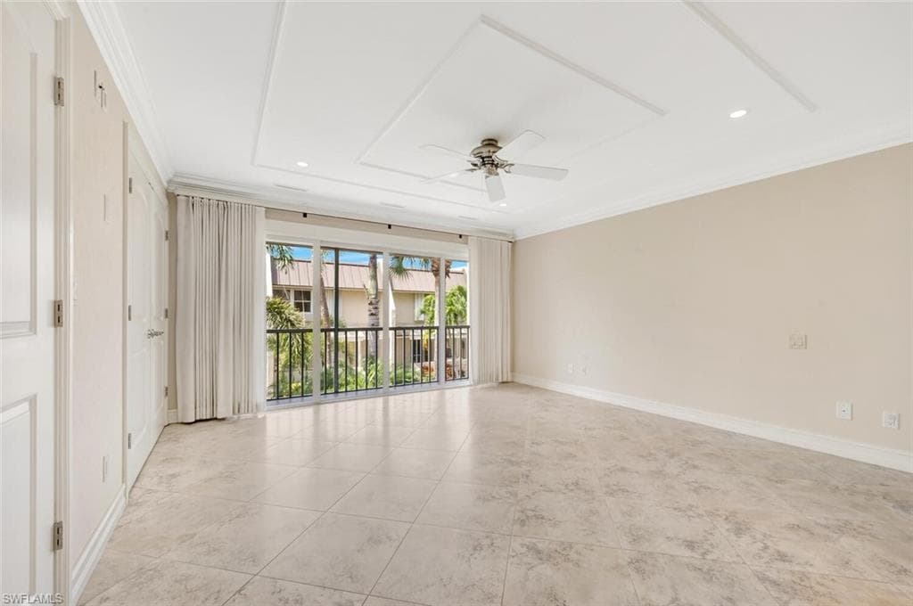 800 River Point Dr 536, Naples, FL 34102-12
