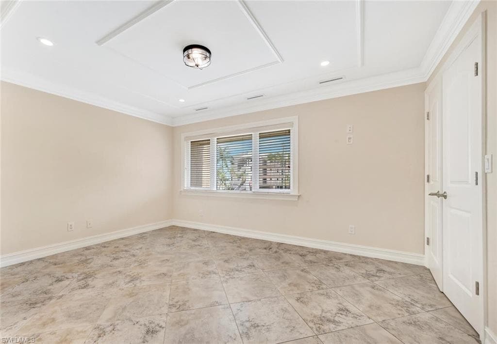 800 River Point Dr 536, Naples, FL 34102-16