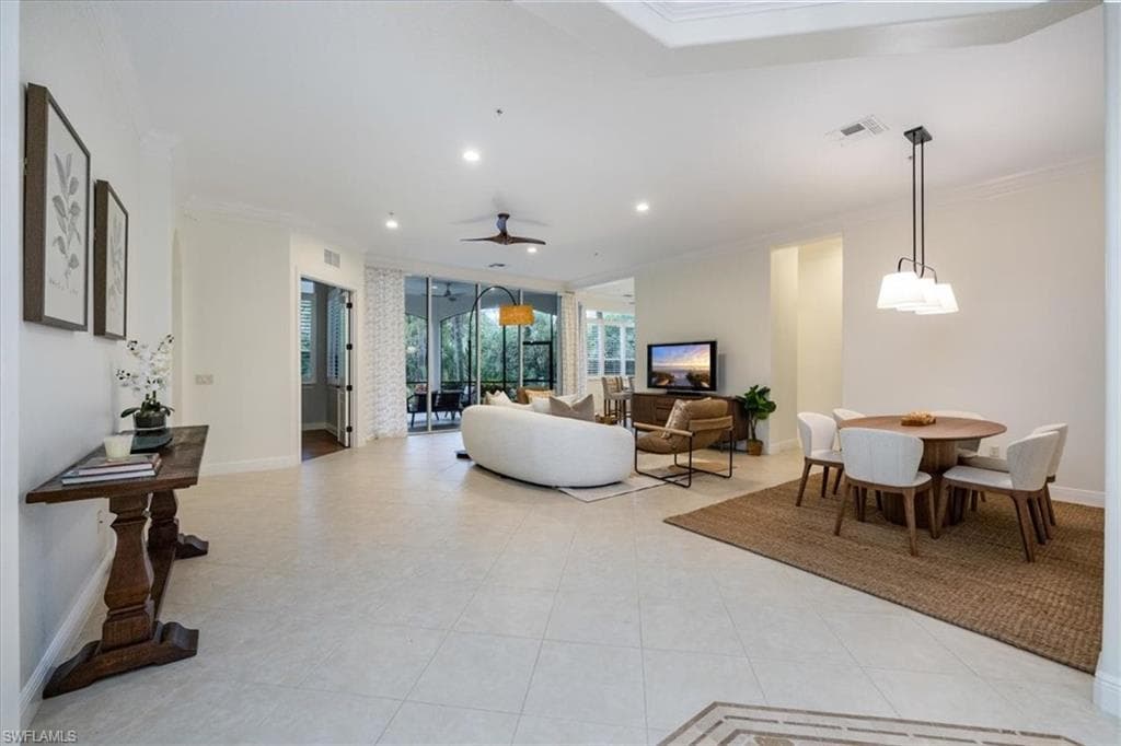 29120 Brendisi Way 102, Naples, FL 34110-9