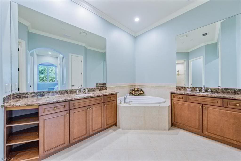 29120 Brendisi Way 102, Naples, FL 34110-33