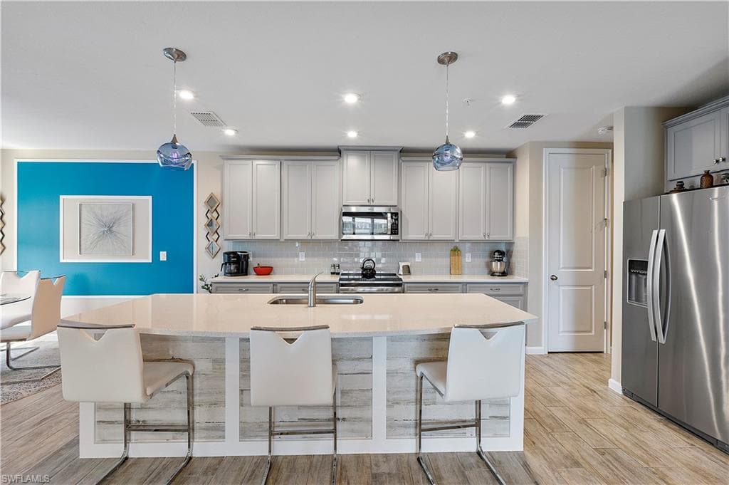 4607 Arboretum Cir 103, Naples, FL 34112-4