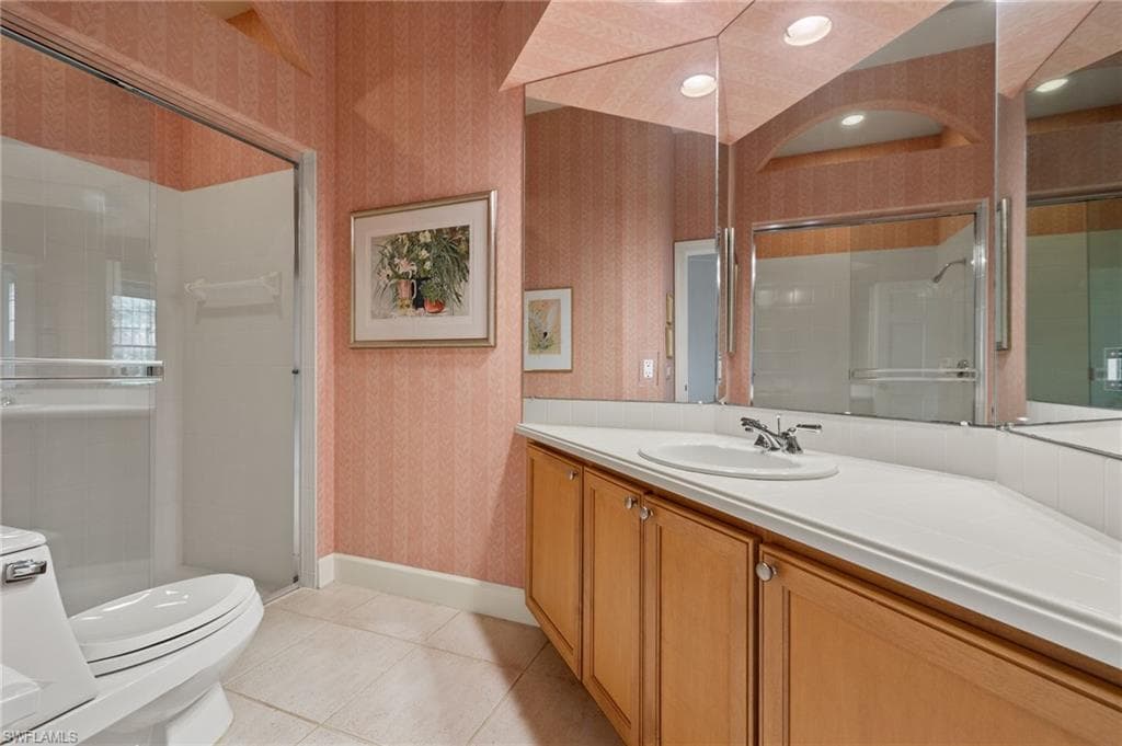 7005 Verde Way, Naples, FL 34108-19