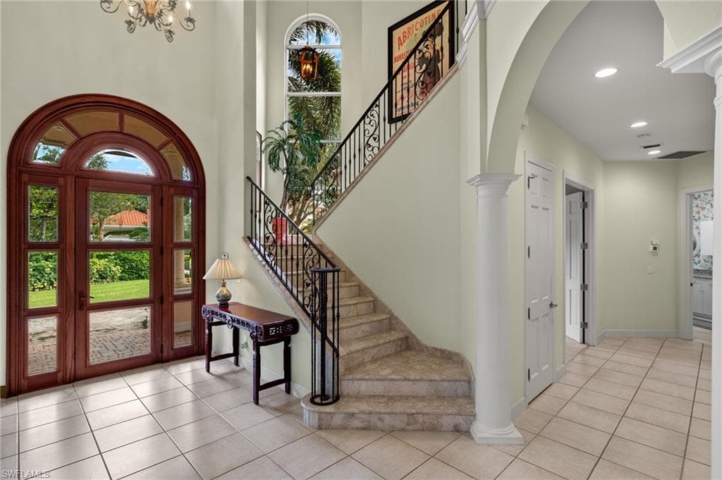 7005 Verde Way, Naples, FL 34108-20