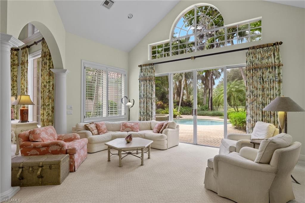 7005 Verde Way, Naples, FL 34108-7