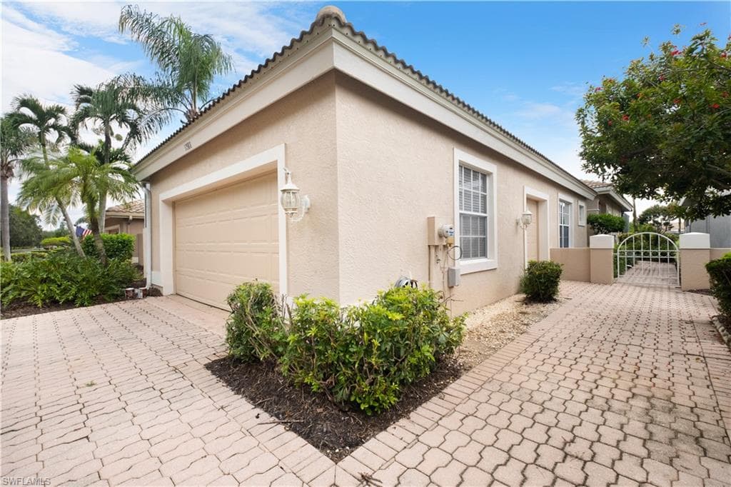 11588 Quail Village Way, Naples, FL 34119-4