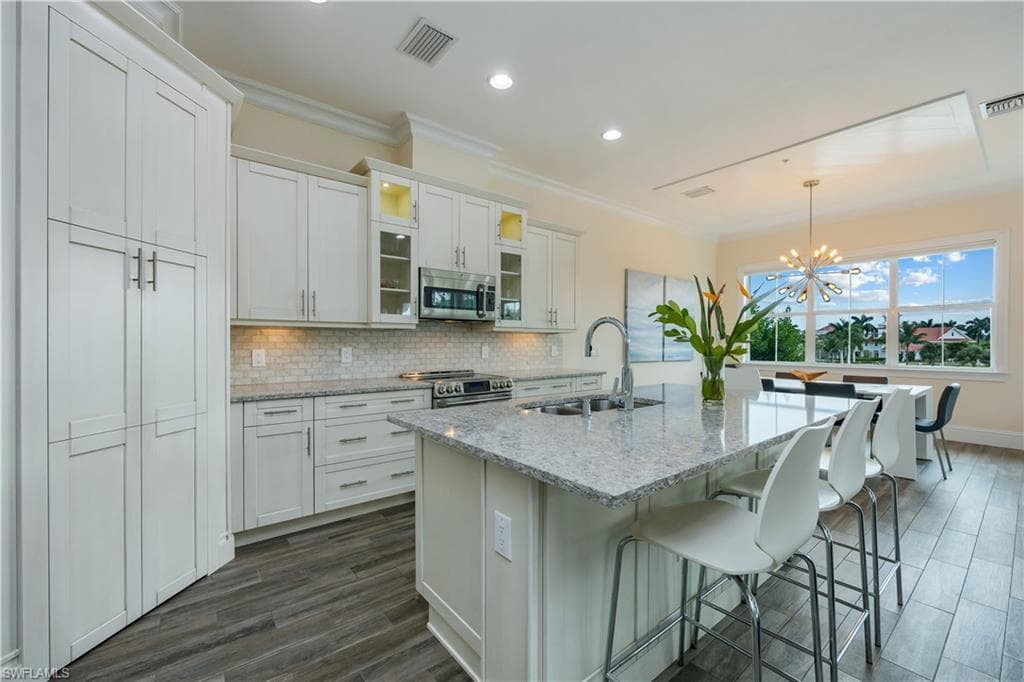 6553 Dominica Dr 201, Naples, FL 34113-10