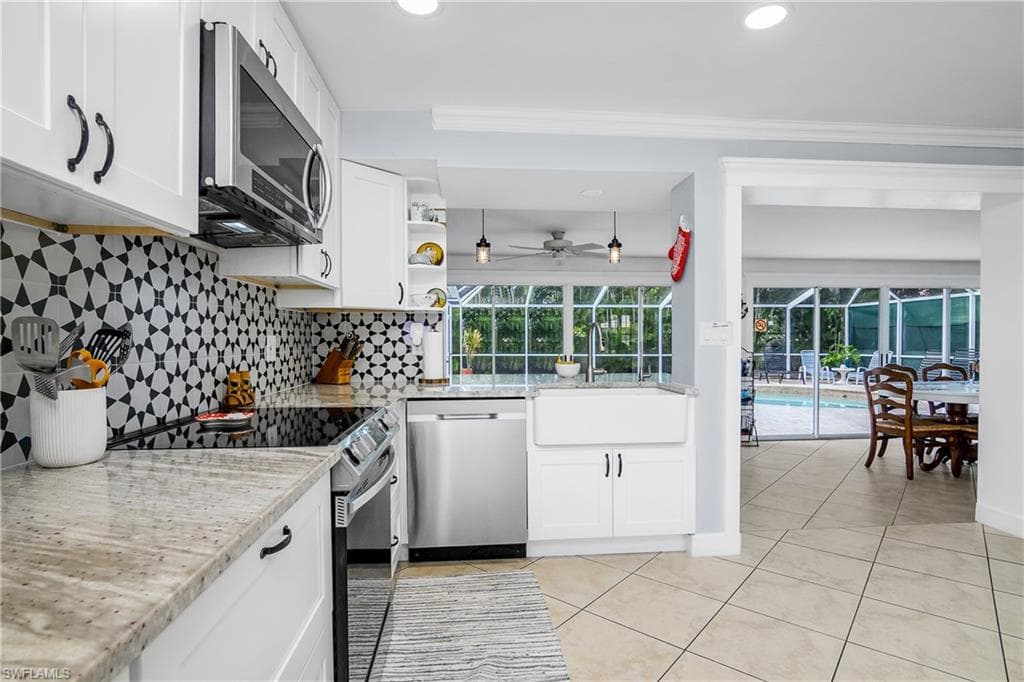 1072 Wisconsin Dr, Naples, FL 34103-12