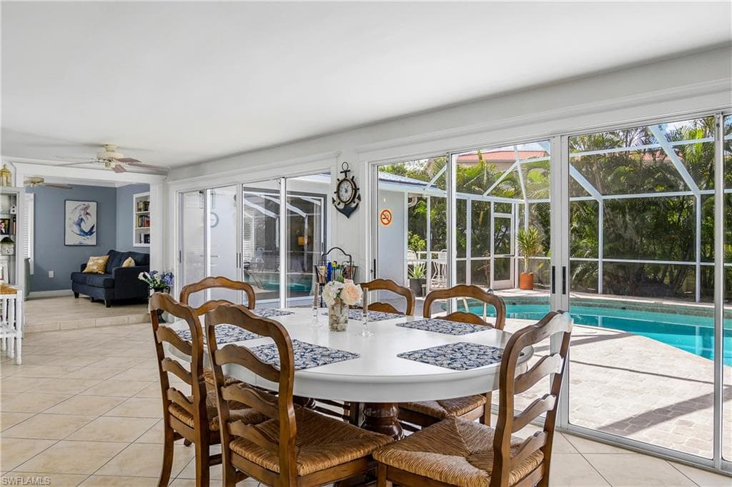 1072 Wisconsin Dr, Naples, FL 34103-16
