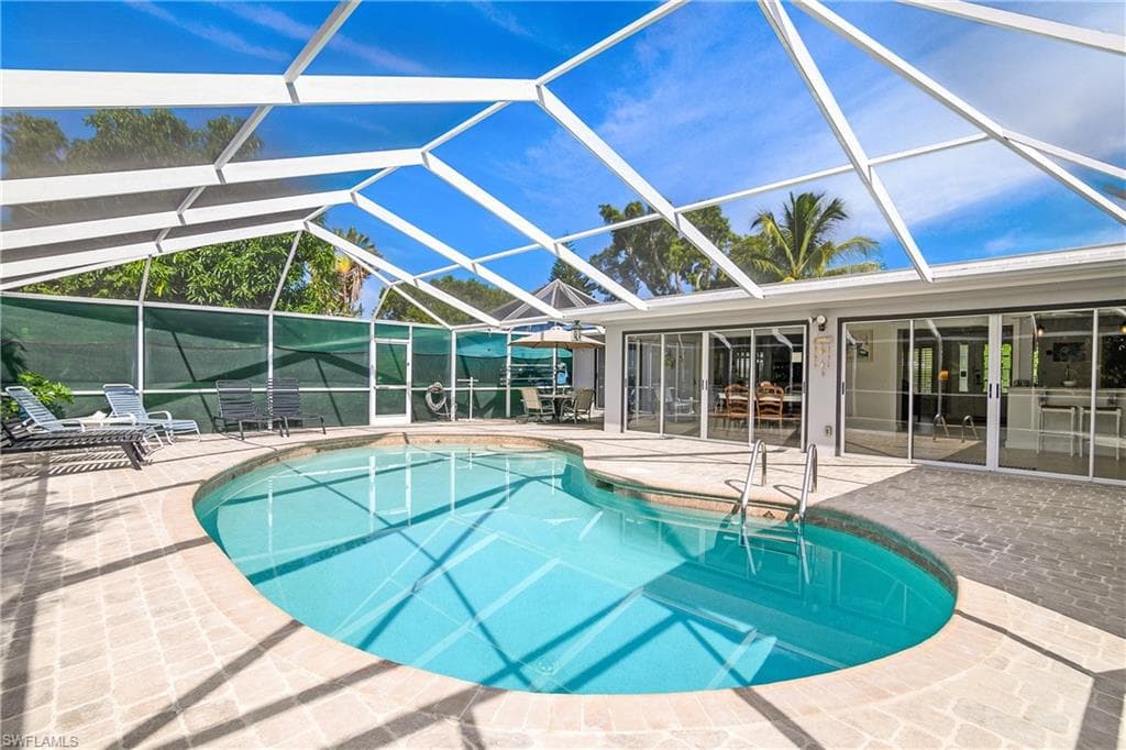 1072 Wisconsin Dr, Naples, FL 34103-18