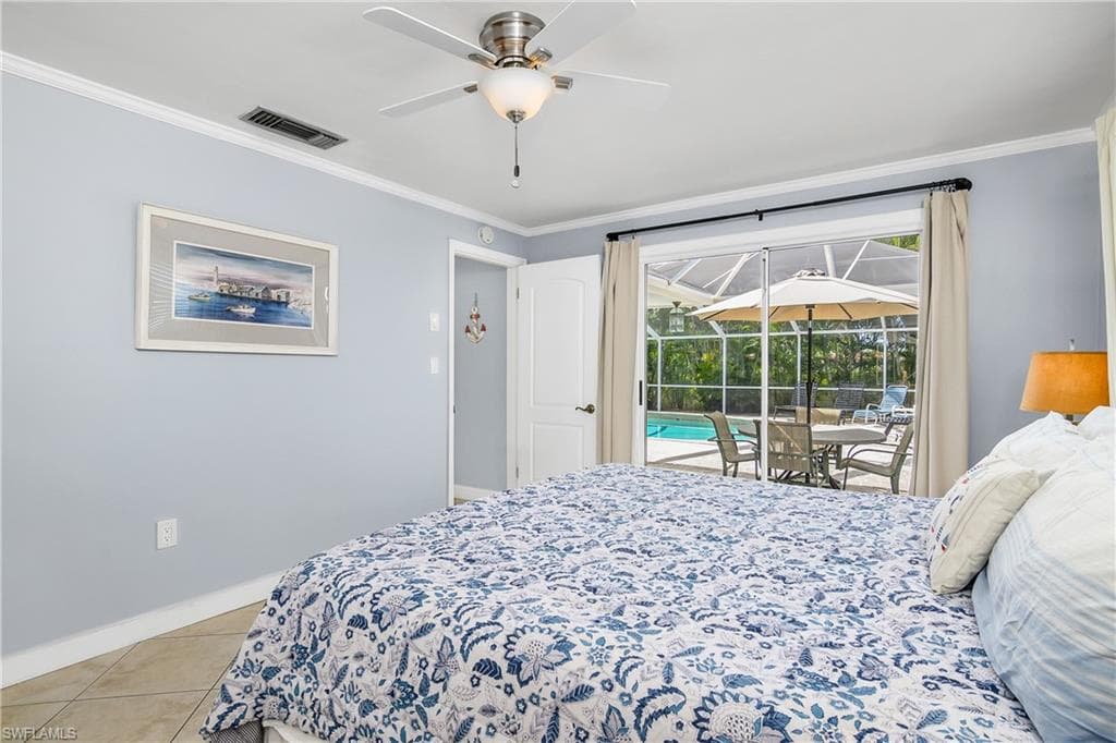1072 Wisconsin Dr, Naples, FL 34103-24