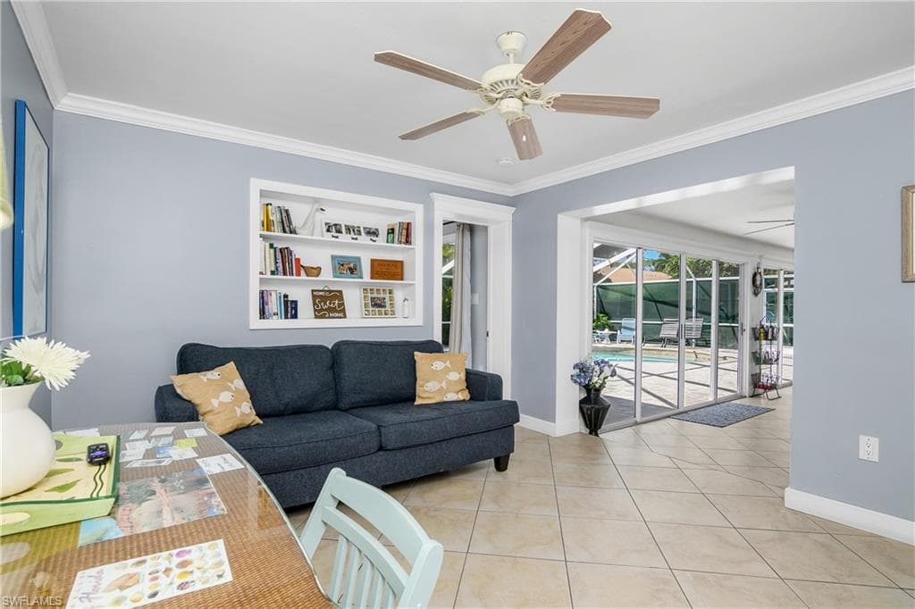 1072 Wisconsin Dr, Naples, FL 34103-31