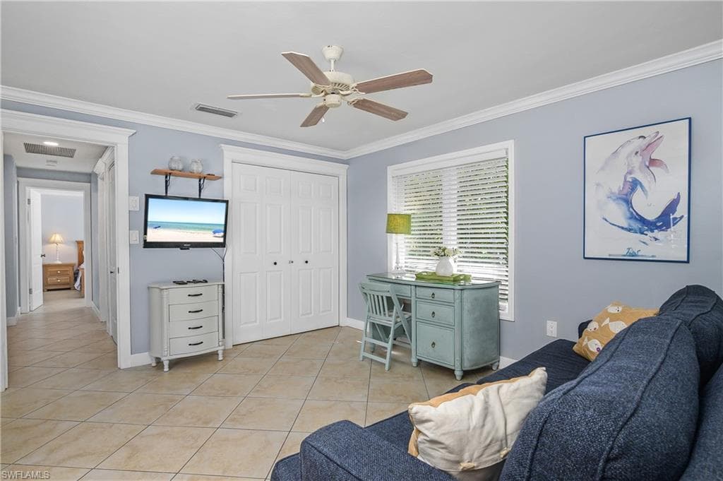 1072 Wisconsin Dr, Naples, FL 34103-32