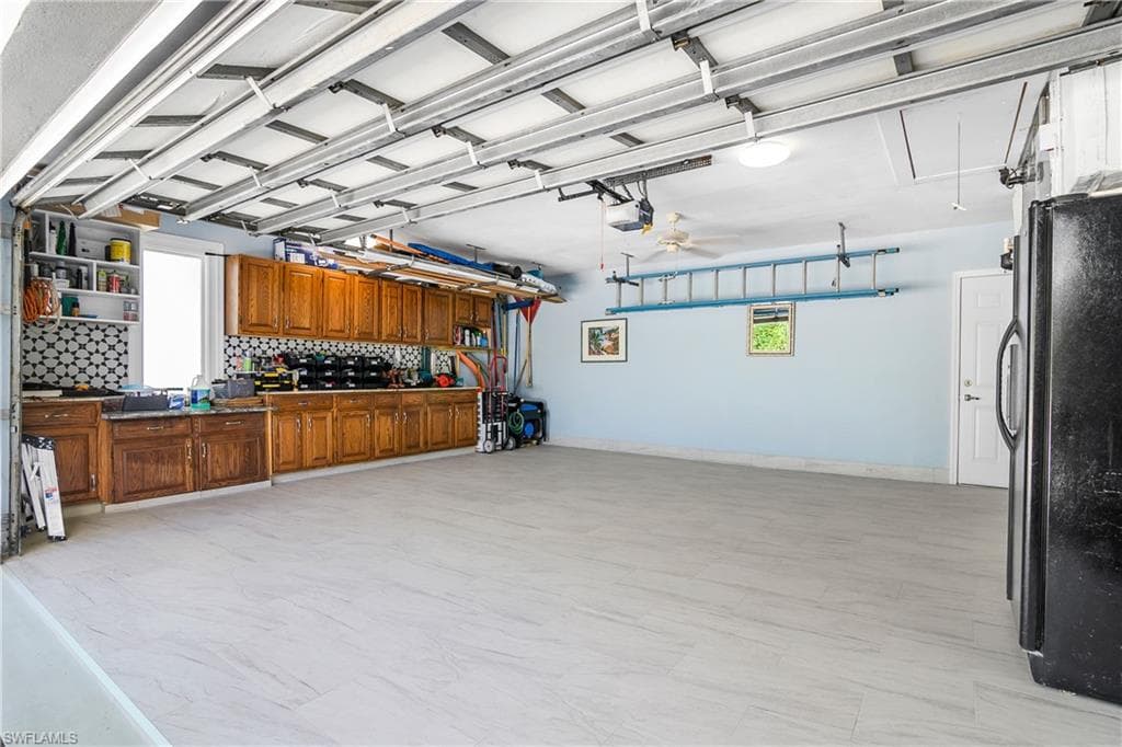 1072 Wisconsin Dr, Naples, FL 34103-36