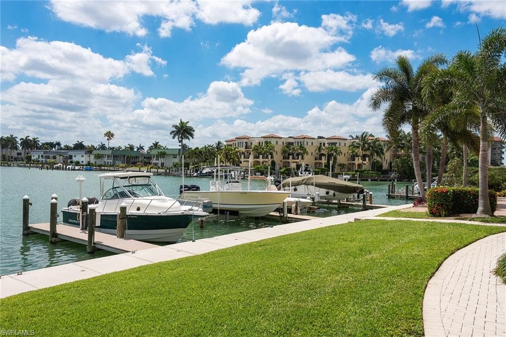 3000 Gulf Shore Blvd N 307, Naples, FL 34103-20