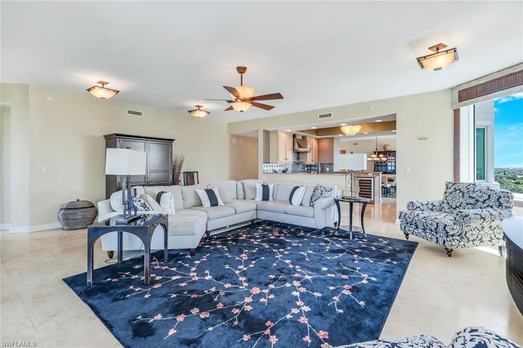 275 Indies Way 1001, Naples, FL 34110-4