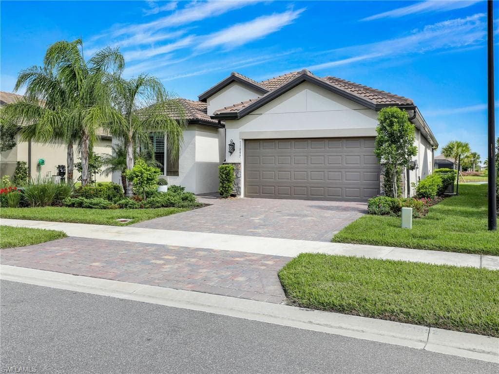 11897 Clifton Ter, Fort Myers, FL 33913-3