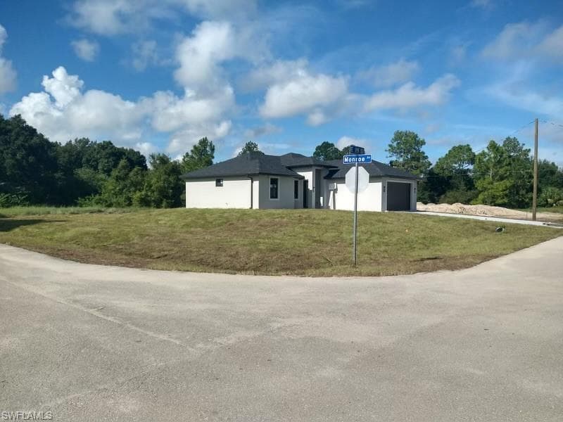 3706 19th St, Lehigh Acres, FL 33972-4
