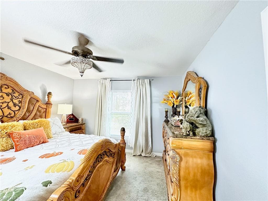 3214 68th St W, Lehigh Acres, FL 33971-37