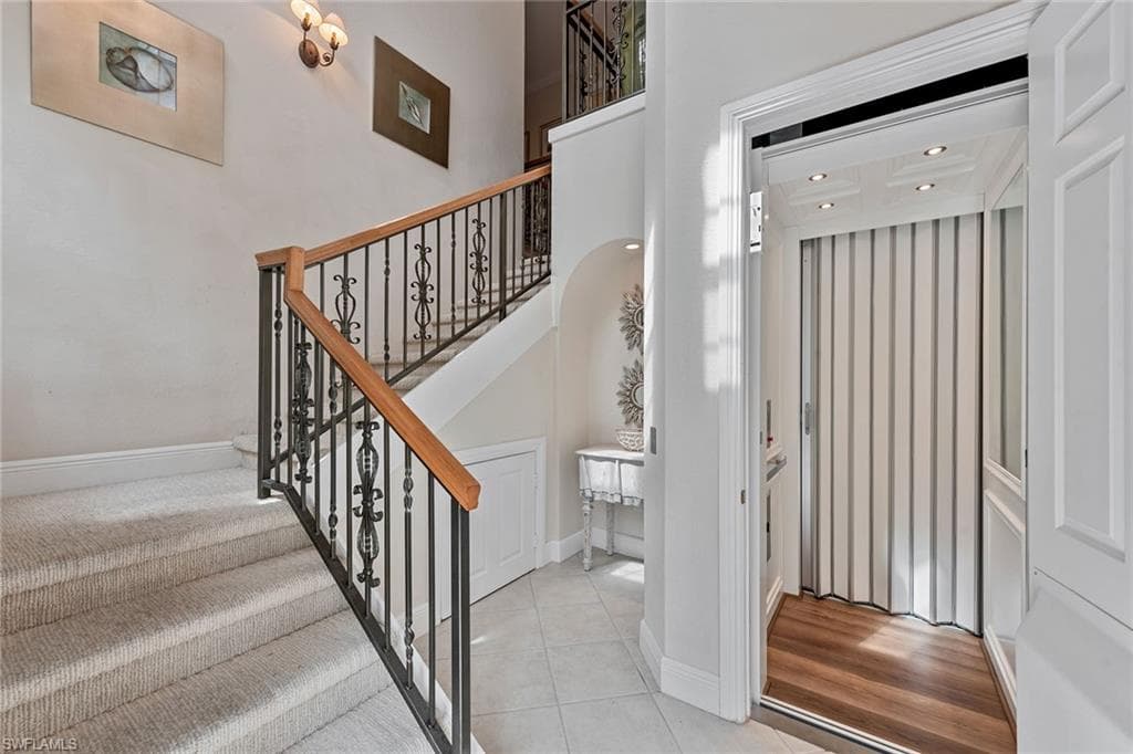 9110 Cascada Way 201, Naples, FL 34114-3