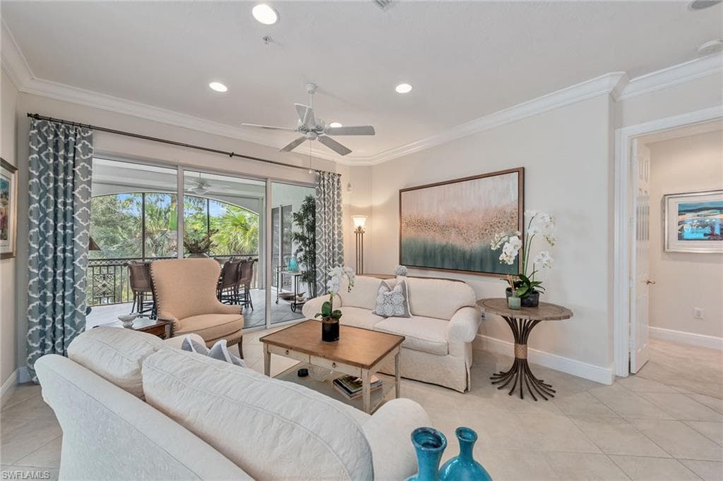 9110 Cascada Way 201, Naples, FL 34114-6