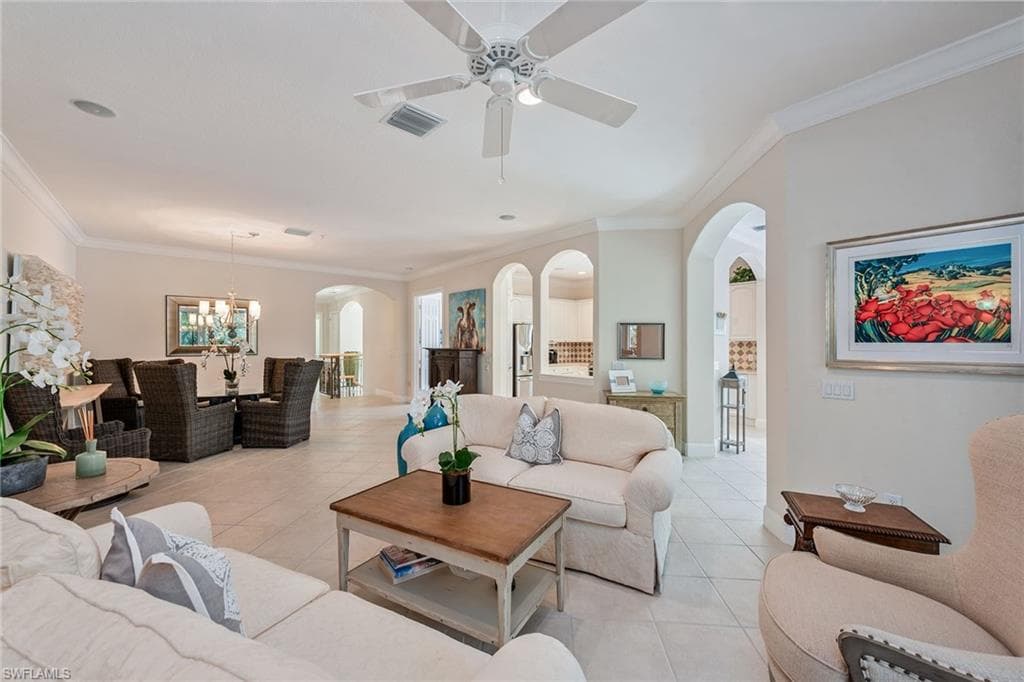 9110 Cascada Way 201, Naples, FL 34114-7