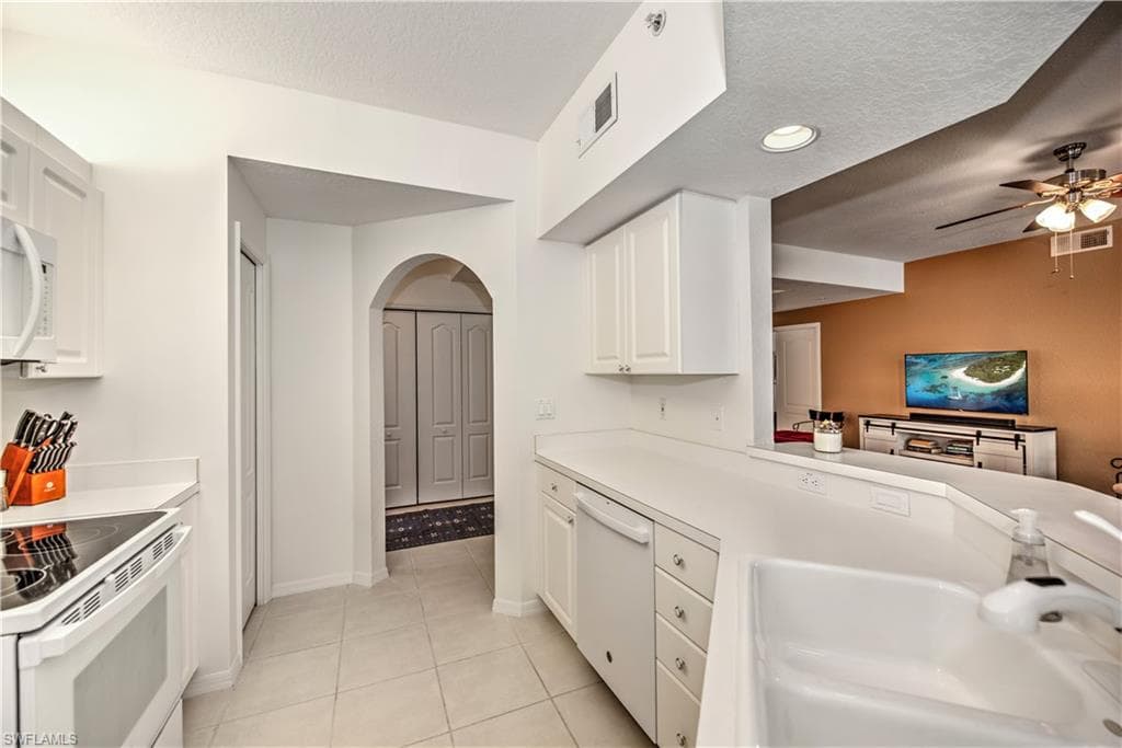 343 Dover Pl A104, Naples, FL 34104-13