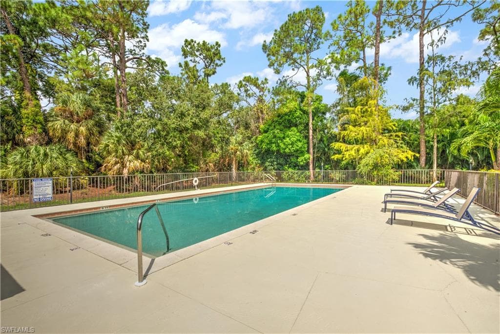 343 Dover Pl A104, Naples, FL 34104-35