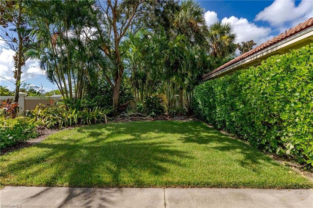 13459 Snook Cir, Naples, FL 34114-17