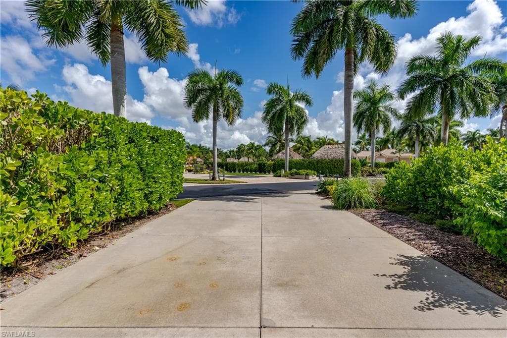 13459 Snook Cir, Naples, FL 34114-39
