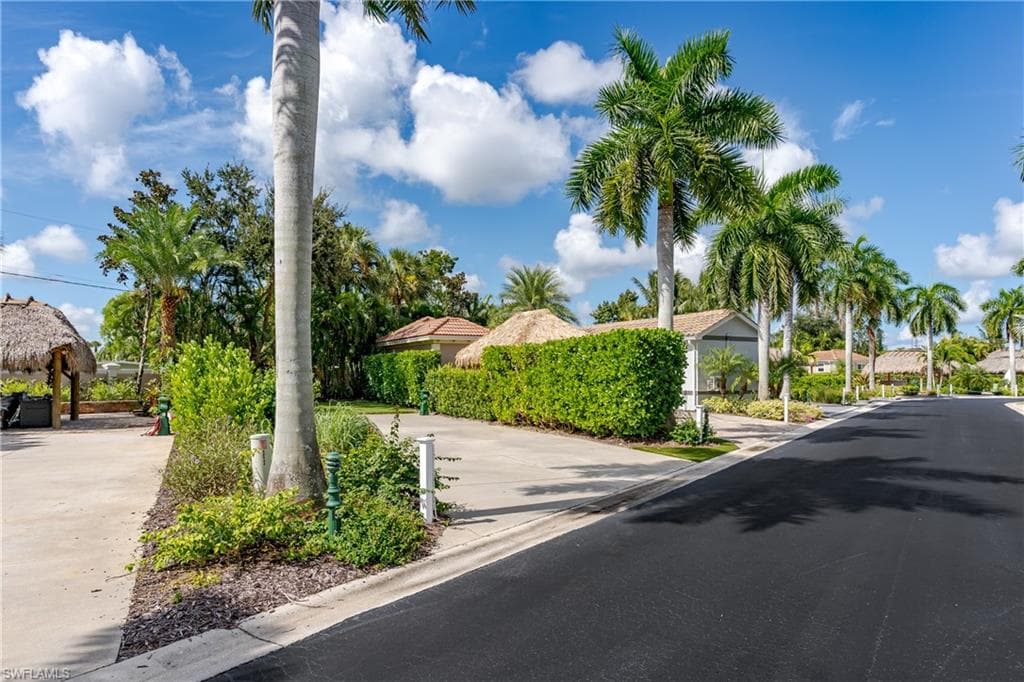 13459 Snook Cir, Naples, FL 34114-6