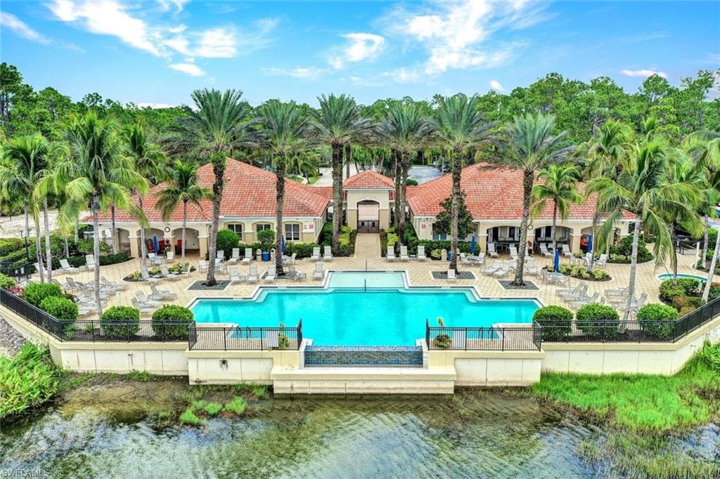 1778 Tarpon Bay Dr S 201, Naples, FL 34119-33