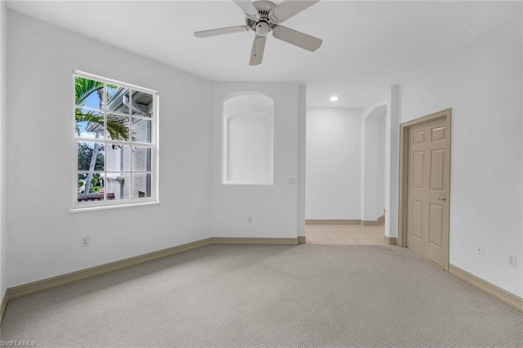 1778 Tarpon Bay Dr S 201, Naples, FL 34119-5