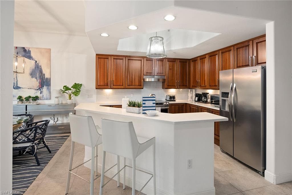 985 Sandpiper St I205, Naples, FL 34102-1