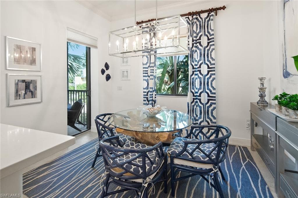 985 Sandpiper St I205, Naples, FL 34102-4