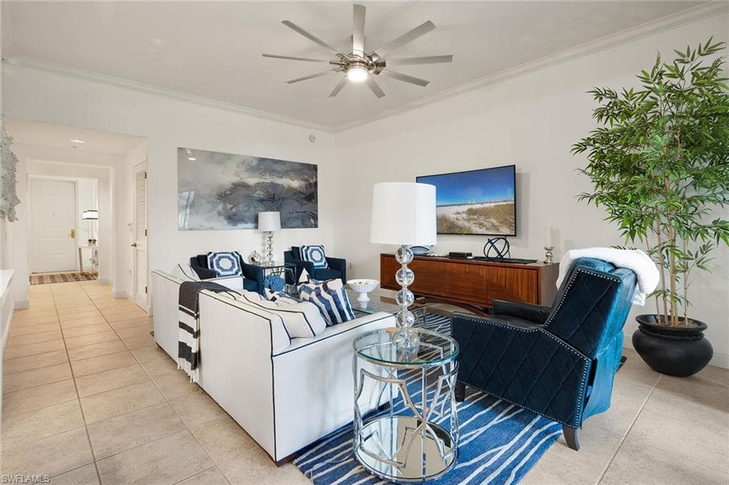 985 Sandpiper St I205, Naples, FL 34102-6