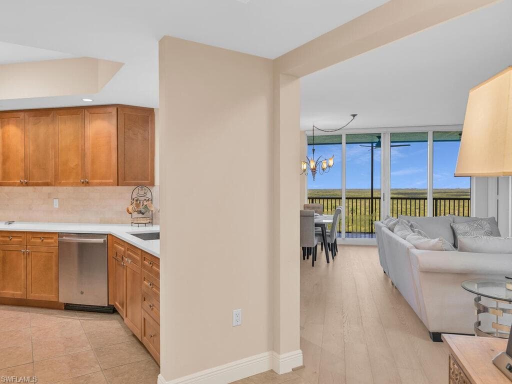 1065 Borghese Ln 1105, Naples, FL 34114-12