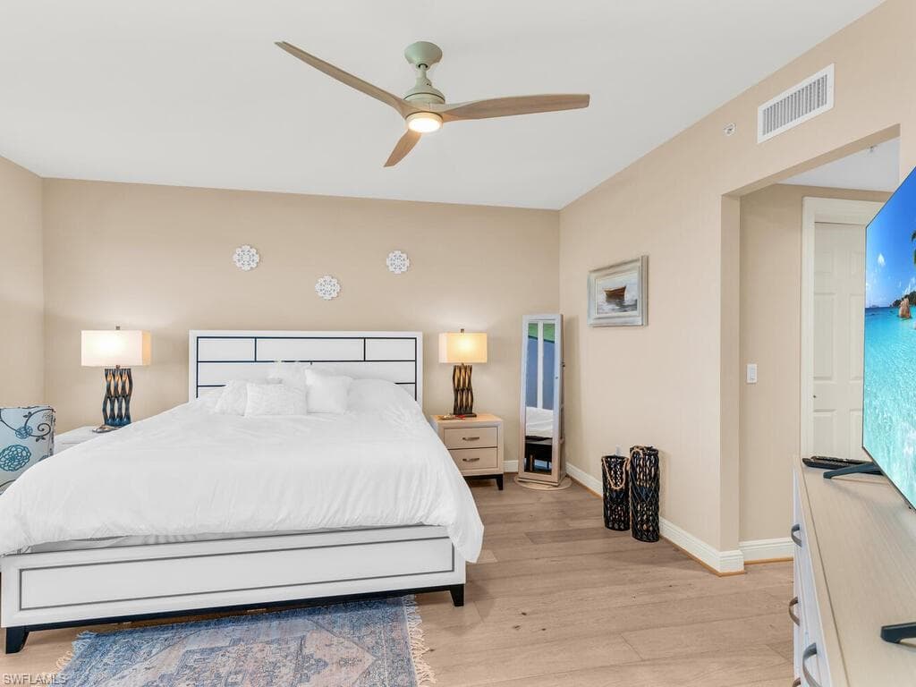 1065 Borghese Ln 1105, Naples, FL 34114-18