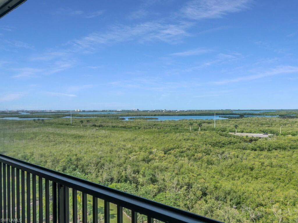 1065 Borghese Ln 1105, Naples, FL 34114-1