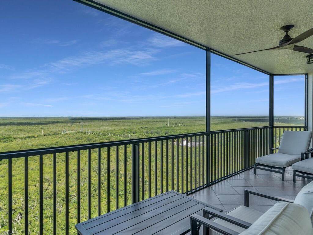 1065 Borghese Ln 1105, Naples, FL 34114-19