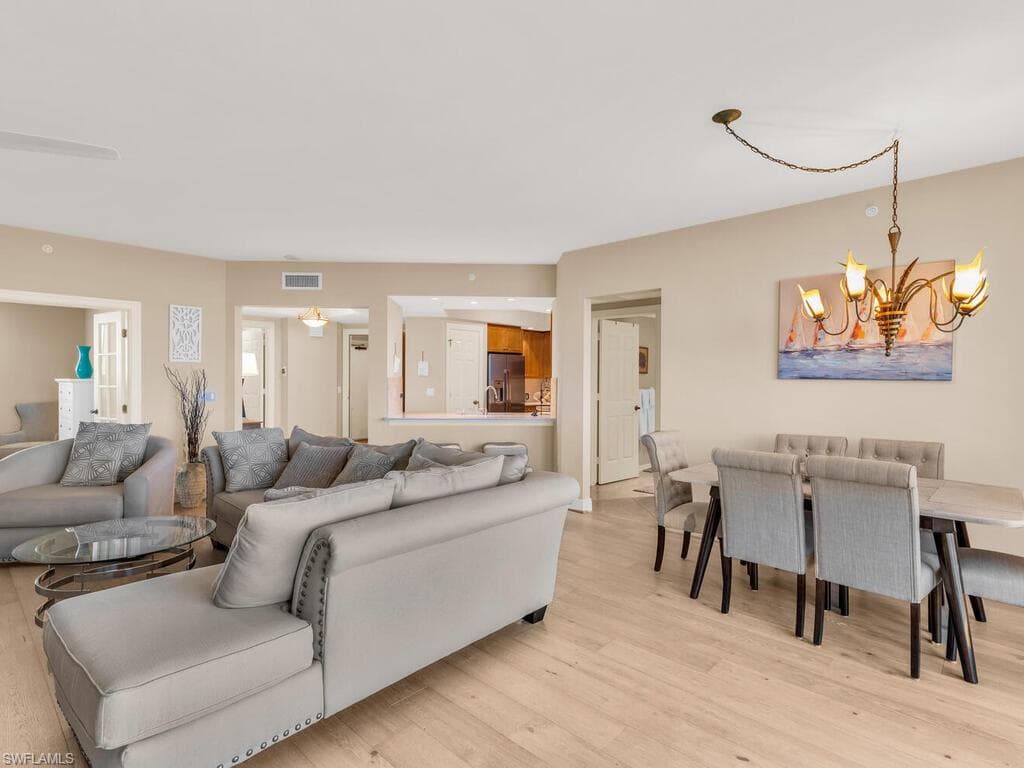 1065 Borghese Ln 1105, Naples, FL 34114-20