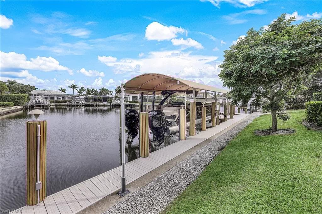 95 Anchor Ct, Marco Island, FL 34145-37