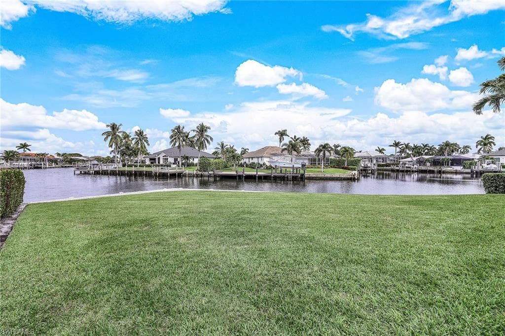 95 Anchor Ct, Marco Island, FL 34145-40